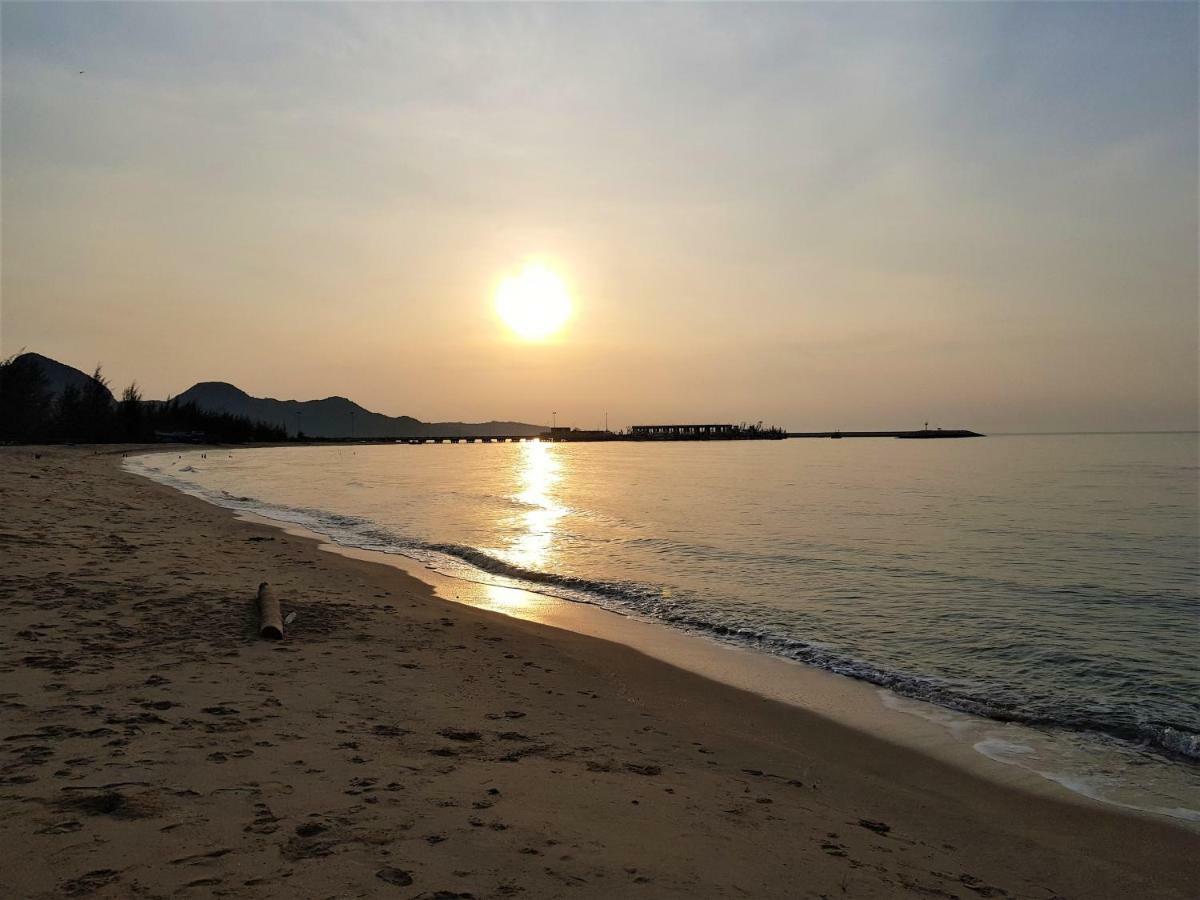 Sea Smile Resort Prachuap Khiri Khan Exterior photo