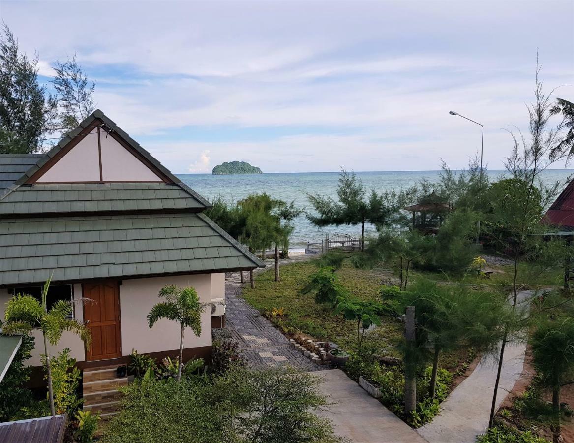 Sea Smile Resort Prachuap Khiri Khan Exterior photo